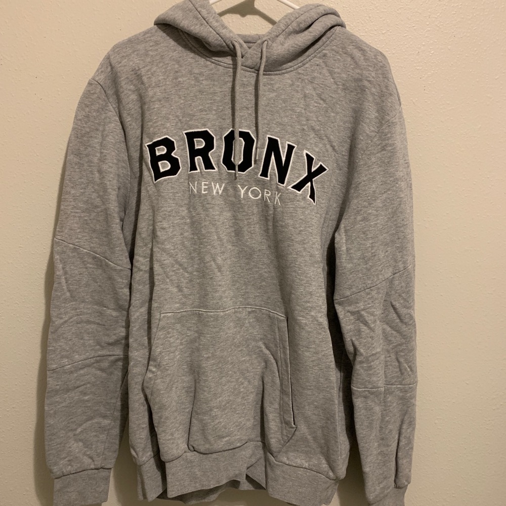 Men’s H&M divided hoodie size large